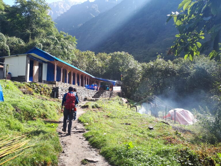 Trekkers stay in taditional tea houses in both the Annapurna and Khumbu regions