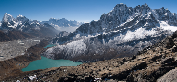 View of turquoise Gokyo Lakes and mountains in Nepal
